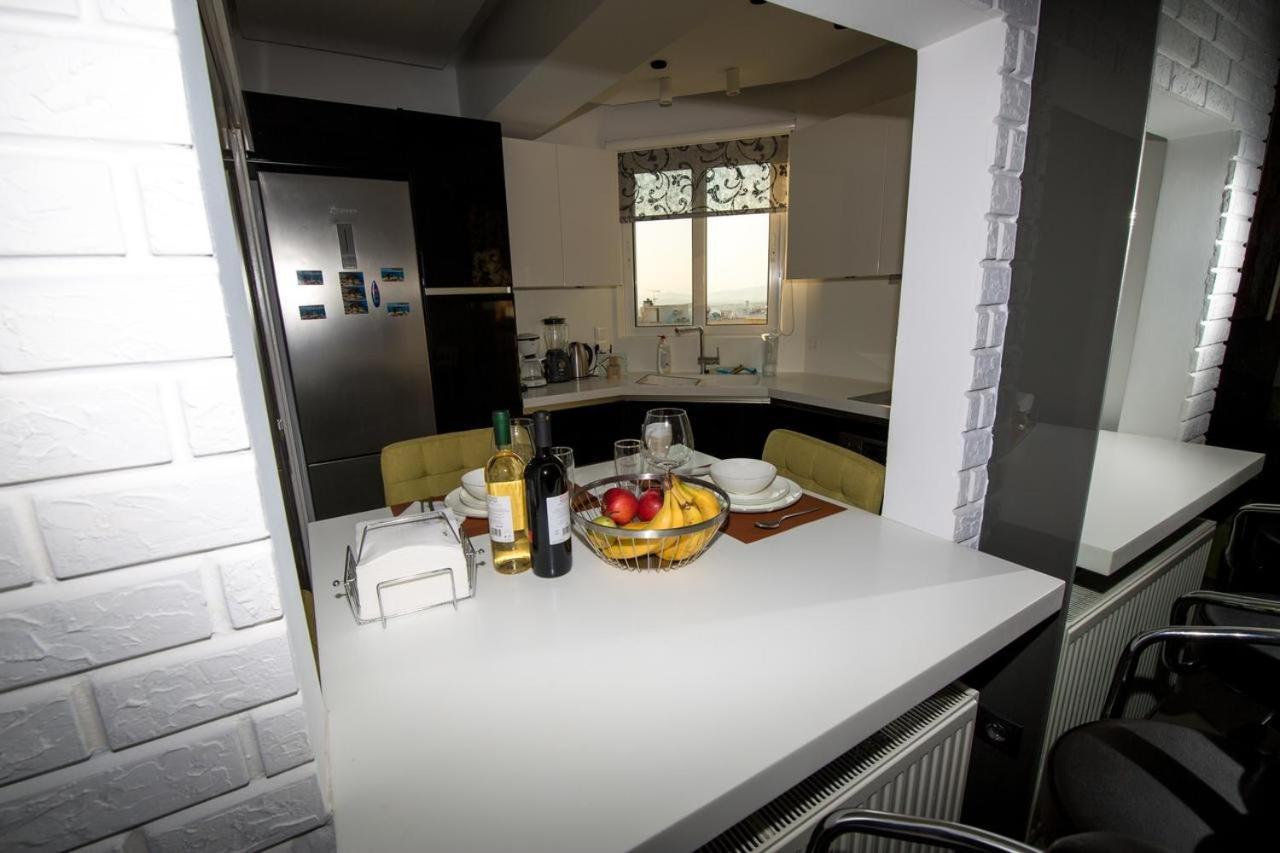 Helen Luxury Loft Design Meisonette-Apartment เอเธนส์ ภายนอก รูปภาพ