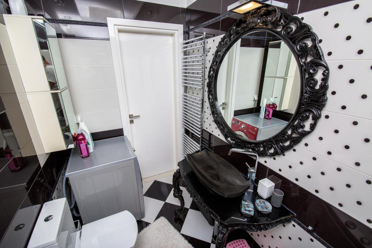 Helen Luxury Loft Design Meisonette-Apartment เอเธนส์ ภายนอก รูปภาพ