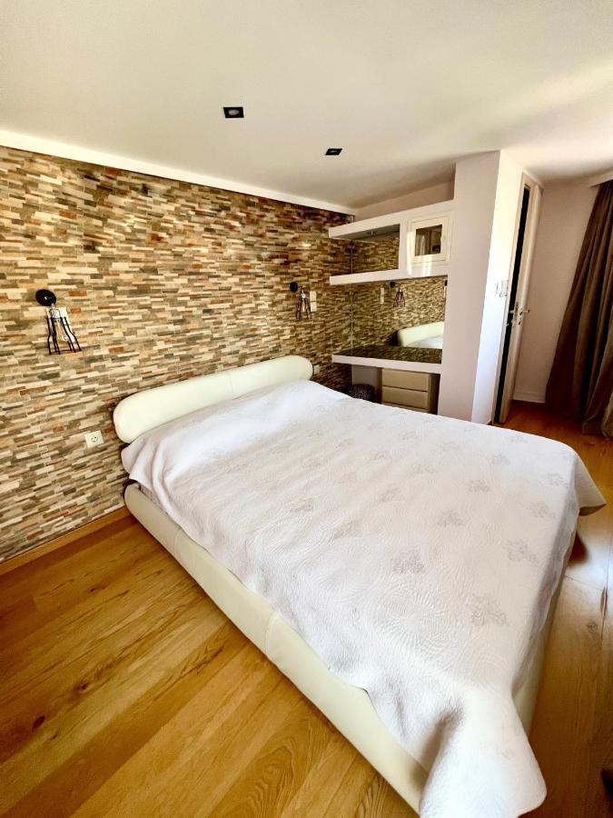 Helen Luxury Loft Design Meisonette-Apartment เอเธนส์ ภายนอก รูปภาพ